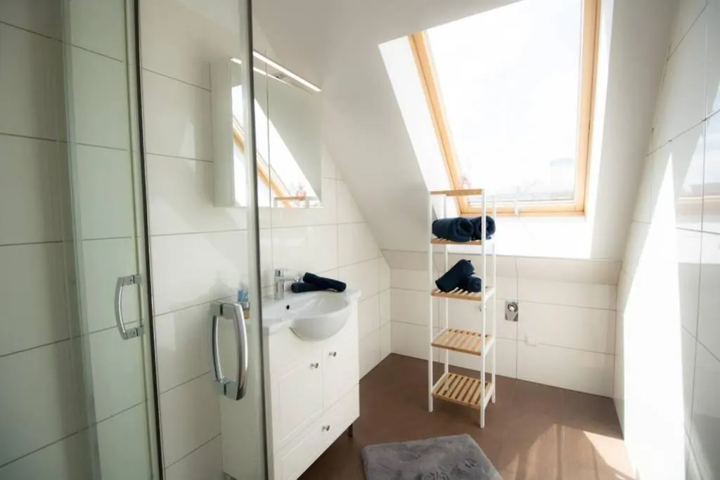 Sunny & Cozy Penthouse With Balcony L Dg4'14 Apartment Vienna Austria