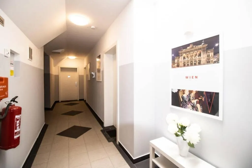 Sunny & Cozy Penthouse With Balcony L Dg4'14 Apartment Vienna